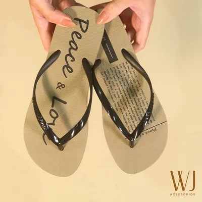Chinelo Dedo Estampa Peace E Love