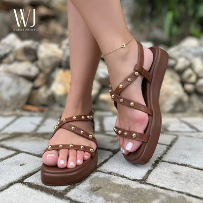 Flatform Com Tiras E Metais