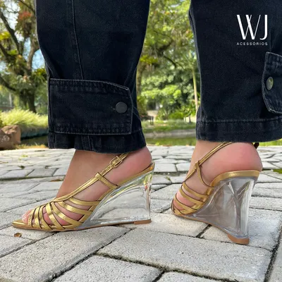 Sandalia Anabela Com Tiras Salto Acrilico 8,5cm