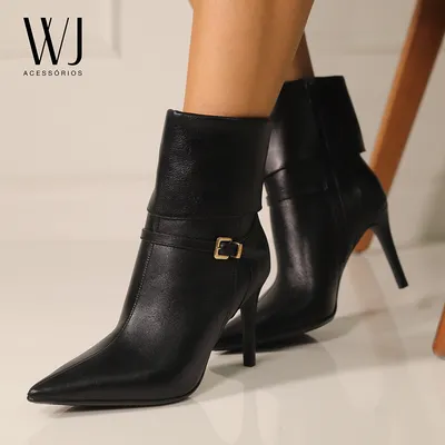 Bota Cano Curto Couro Tira Com Fivela 8,5cm