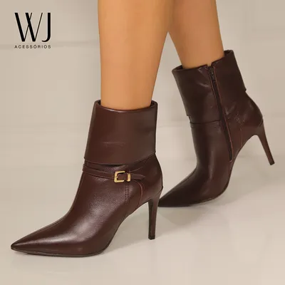 Bota Cano Curto Couro Tira Com Fivela 8,5cm