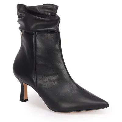 Bota Cano Curto Couro Detalhe Enrrugado No Cano 6,5cm