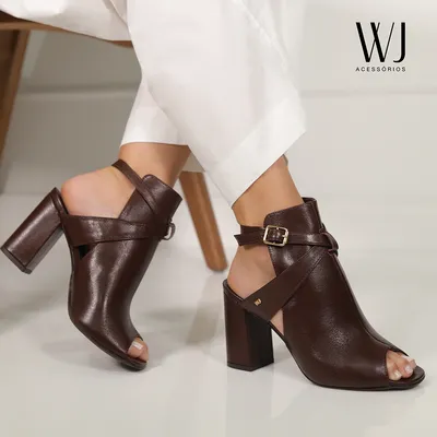 Sandal Boot Couro Tira Com Fivela 8,5cm