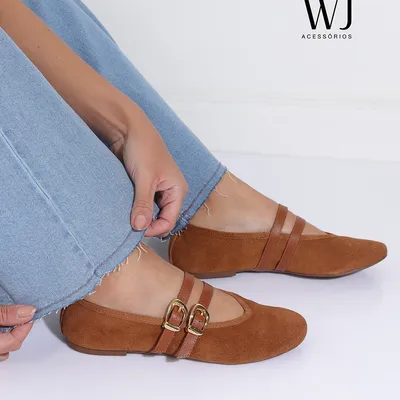 Sapatilha Couro Camurca Com Tiras E Fivela