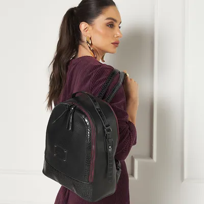 Mochila Grande  Detalhe Croco E Spikes