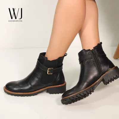 Bota Cano Curto Couro Vira Com Fivela