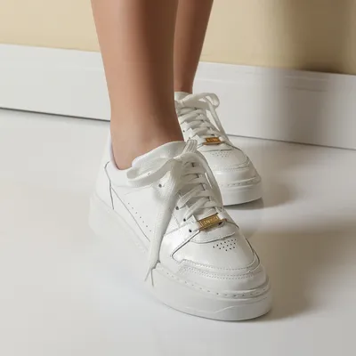 Tenis Couro Recortes Metal Wj